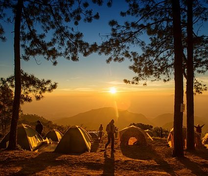 camping-4303357_640
